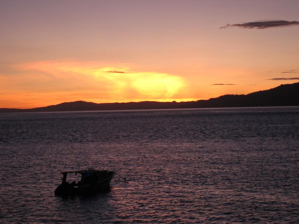 Raja Laut Dive Resort 부나켄 외부 사진