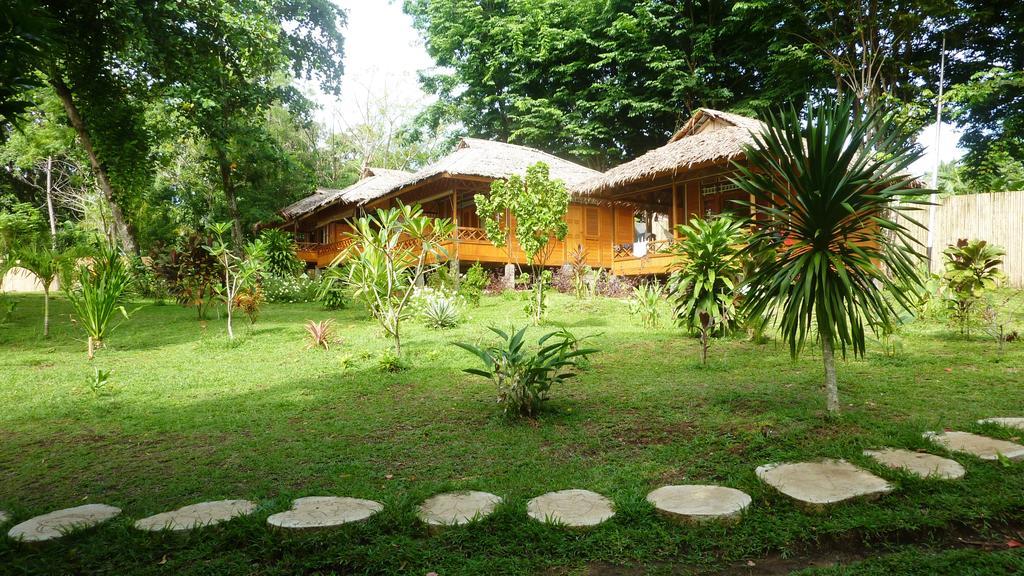 Raja Laut Dive Resort 부나켄 외부 사진