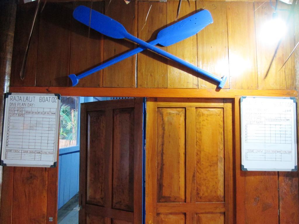 Raja Laut Dive Resort 부나켄 외부 사진