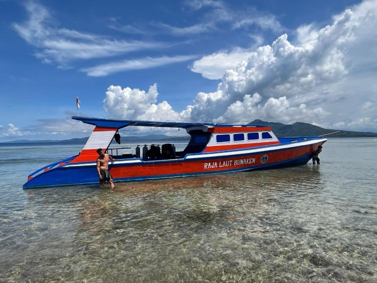 Raja Laut Dive Resort 부나켄 외부 사진