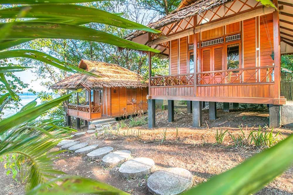 Raja Laut Dive Resort 부나켄 외부 사진