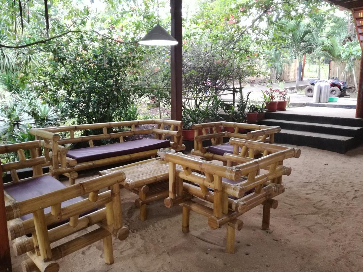 Raja Laut Dive Resort 부나켄 외부 사진
